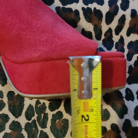 Vince Camuto Vibrant Red Block Heel Sandals - Picture 8 of 8